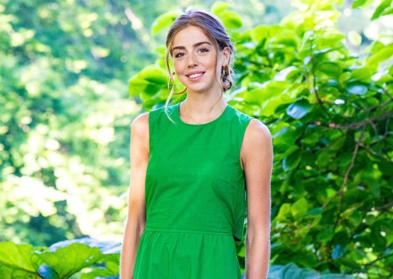 Princeza u ormaru ima jedne od najljepših espadrila iz Zare, kao stvorene za ljetne haljine