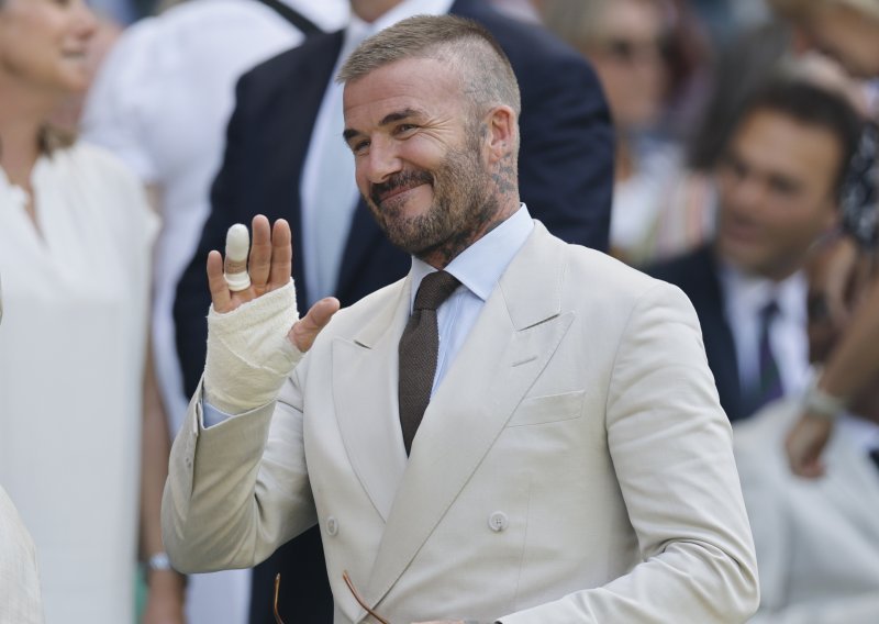 Beckham se našalio na račun svoje majke: Objava s Wimbledona nasmijala je sve