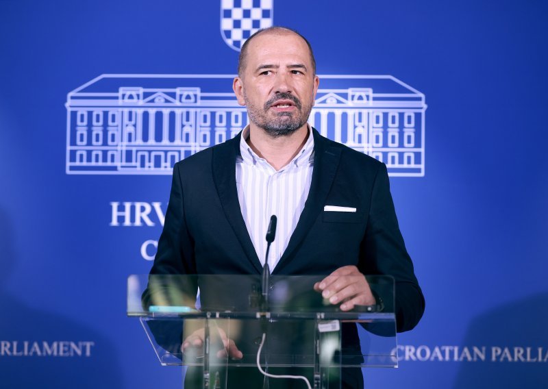 Peternel: Povjerenstvo Penavi kao dječja igračka jer nije ušao u Vladu