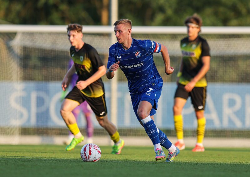Dinamo Slovencima utrpao četiri gola; Galešić se teže ozlijedio?