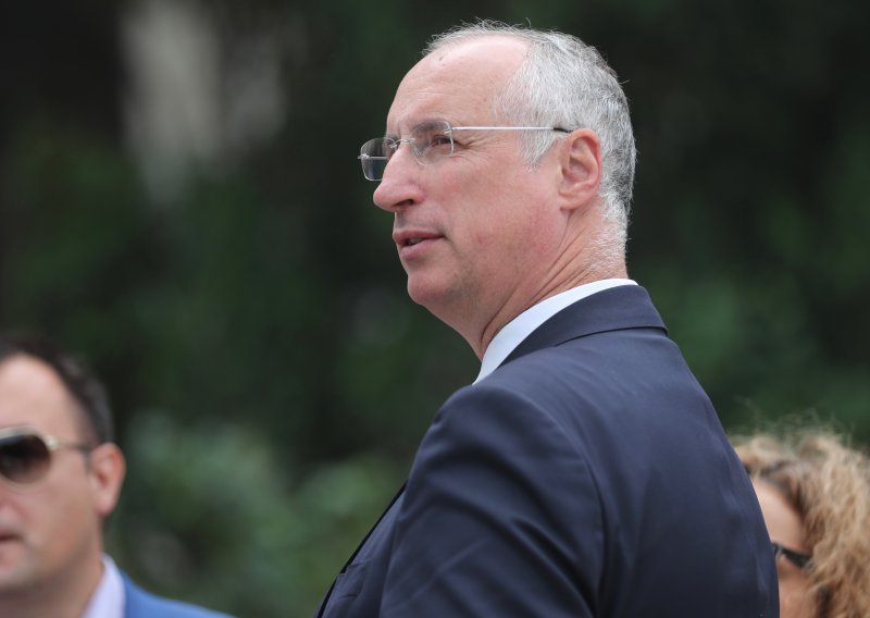 Puljak: Dok se u svijetu priča o budućnosti, kod nas milijun članaka o Thompsonu