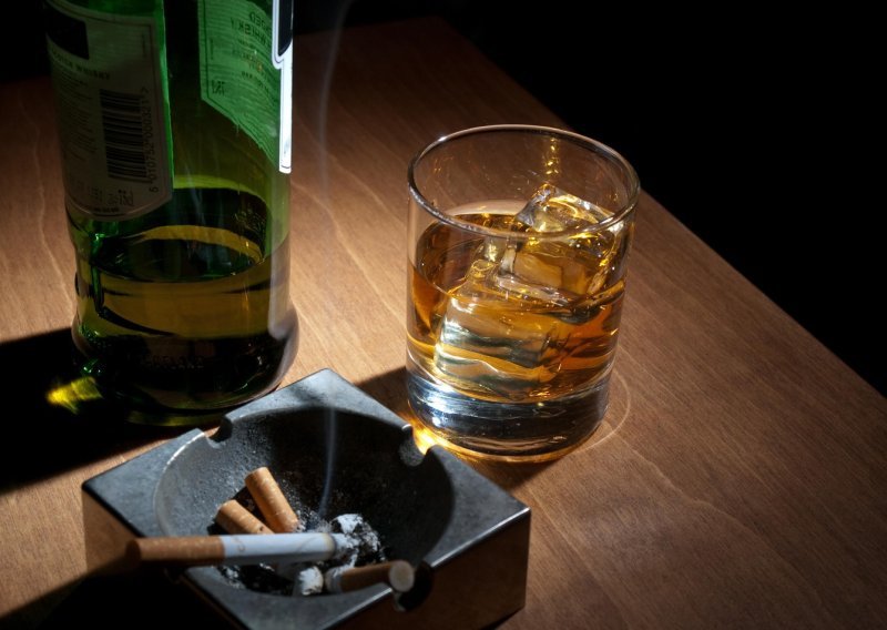 WHO predlaže podizanje cijena duhana, alkohola i zaslađenih pića za 50 posto