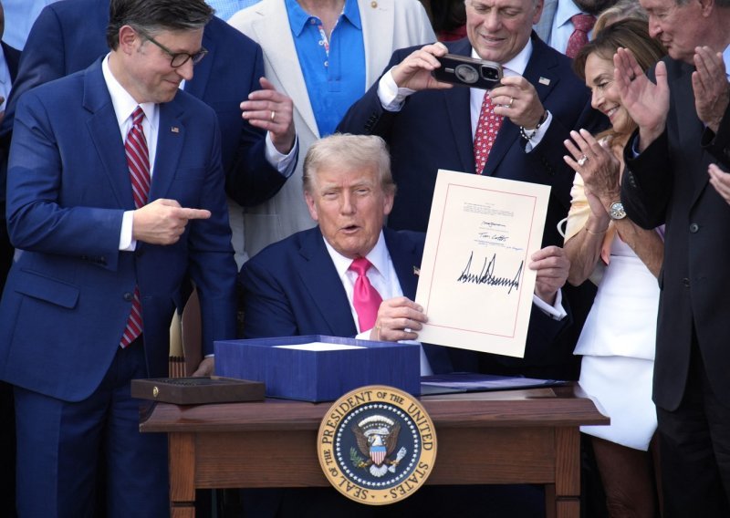 EU na udaru novih carina: Trump podiže uloge, na meti maslinovo ulje, maslac i čokolada?