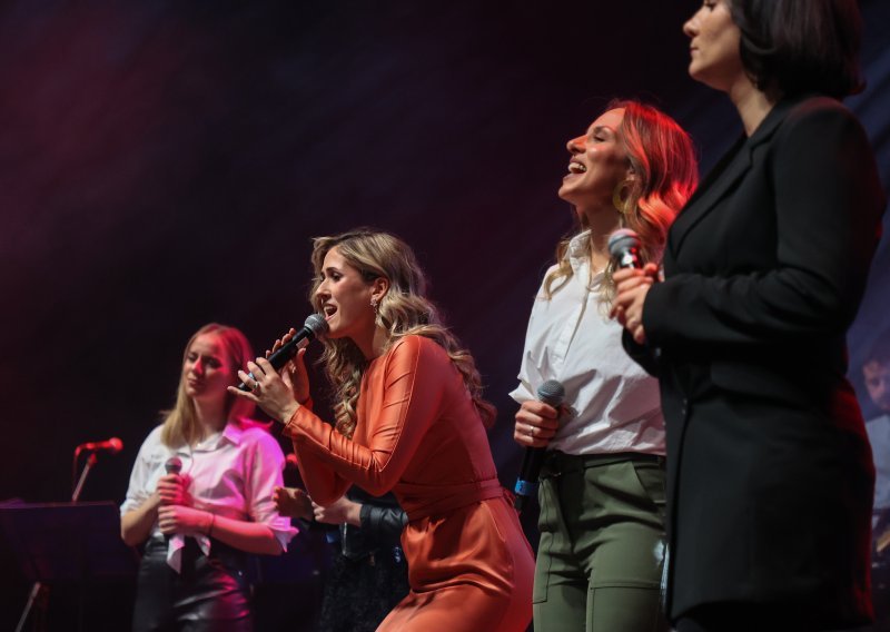 Talentirane Janjevke: Tko su sestre Palić koje će nastupiti s Thompsonom?
