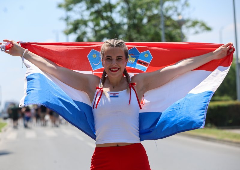 Evo kakve su kombinacije osmislile Thompsonove obožavateljice