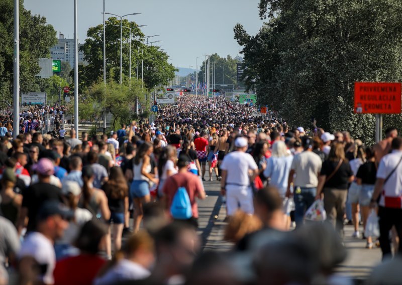Počelo novo ograničenje prometa po Zagrebu: Djelomično zatvorena Avenija Dubrovnik