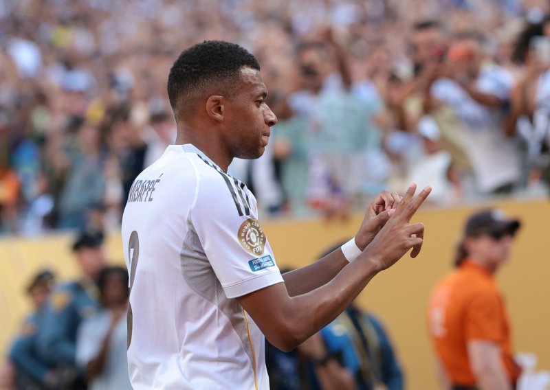 Pogledajte kako je Mbappe posvetio gol tragično preminulom Joti