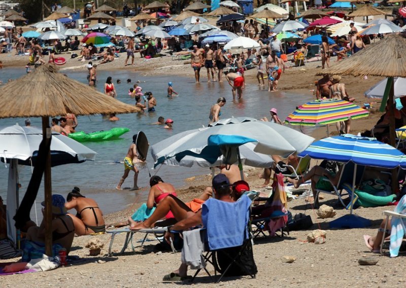 Pakao u Grčkoj: Temperature se penju i do 42 stupnja