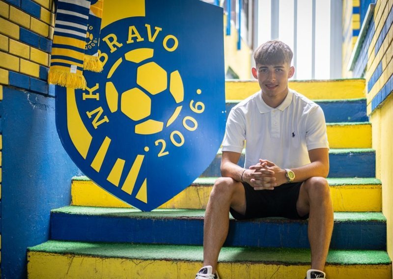 Nastupao je za Dinamo u juniorskoj Ligi prvaka, sada je besplatno otišao u Sloveniju