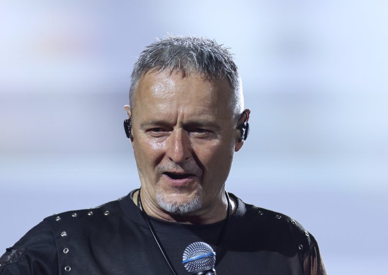 Ništa nije slučajno: Thompson je na koncertu nosio posebno izrađene zenge