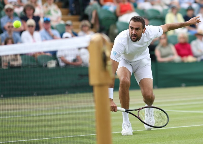 Čilić zaustavljen u osmini finala Wimbledona; Cobolli mu se obratio nakon meča