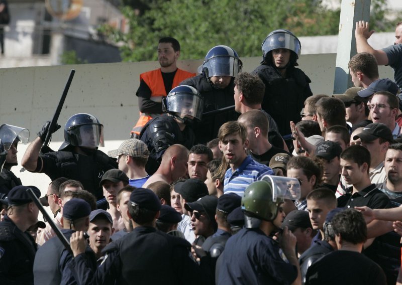 Policija pucala u zrak, jedan BBB u borbi za život