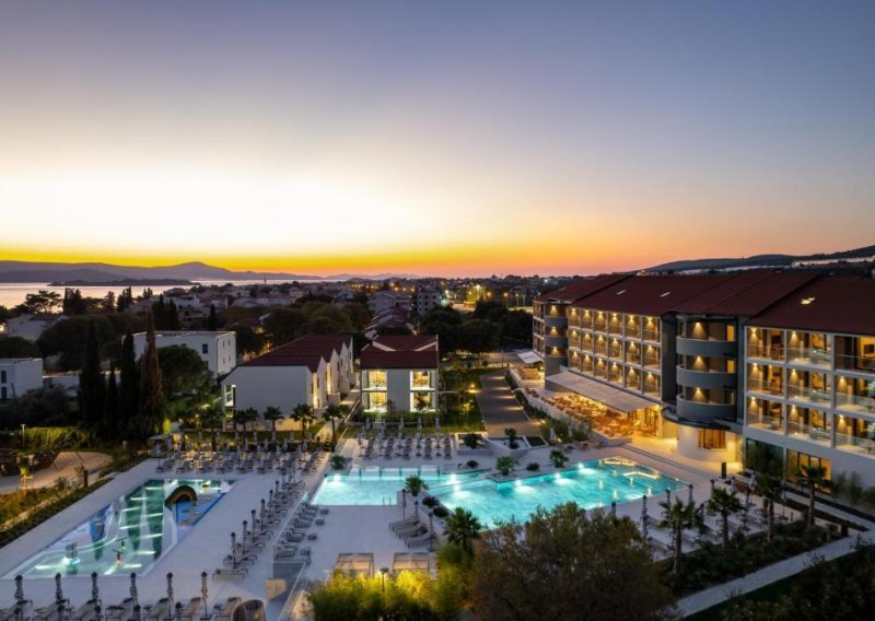 Pogledajte kako izgleda luksuzni resort gdje se okupila hrvatska elita