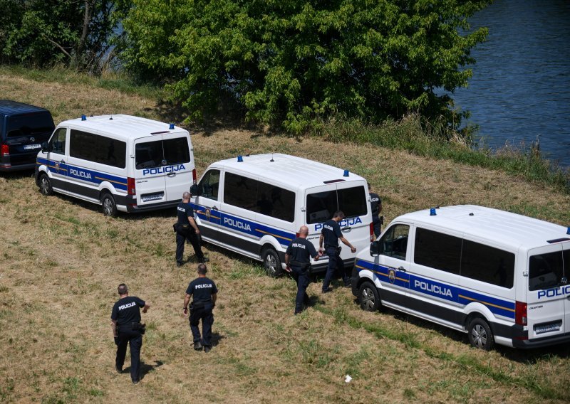 Troje pijanih završilo u Savi na dan Thompsonova koncerta