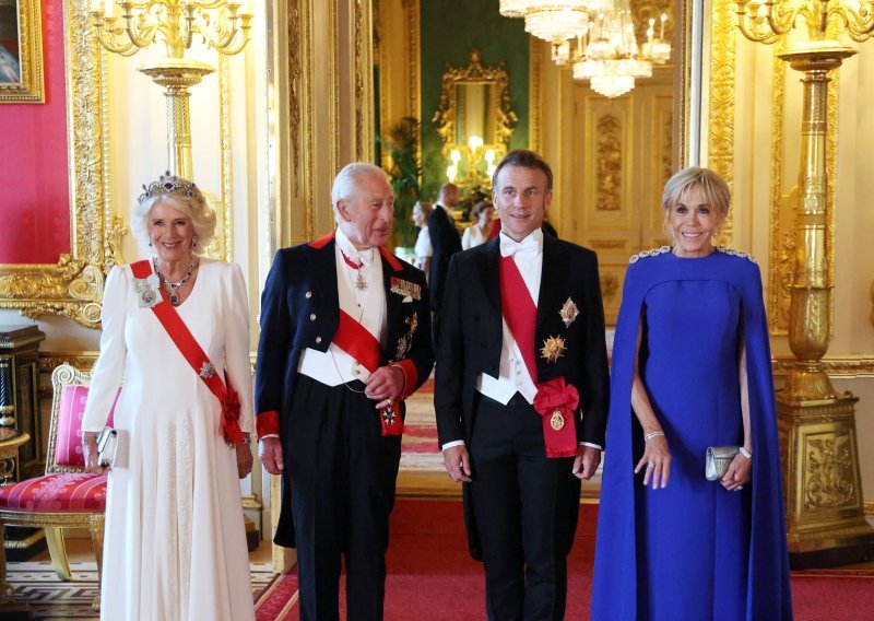 Večer mode i diplomacije: Brigitte Macron i kraljica Camilla zablistale u Windsoru