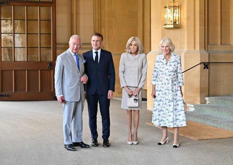 Je li Brigitte Macron modnim minimalizmom 'porazila' kraljicu Camillu?