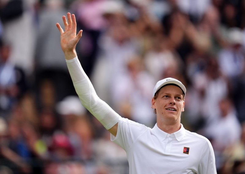 Prvi tenisač svijeta protutnjao u polufinale Wimbledona