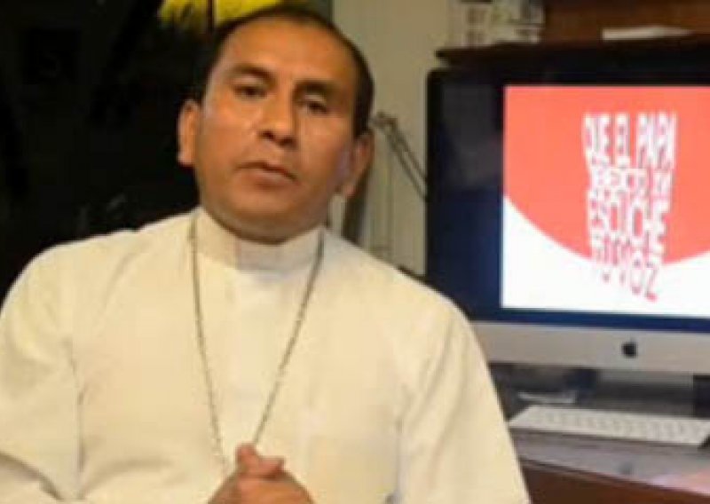 Biskup smijenjen i razređen zbog pedofilije