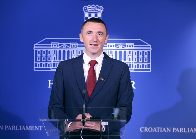 Osnovano Penavino povjerenstvo, evo tko još sjedi u njemu