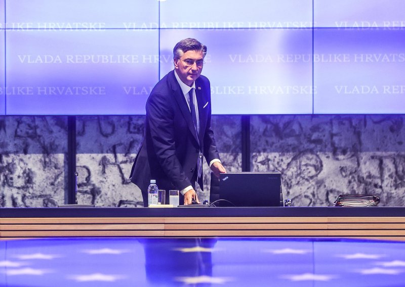 Pogledajte kako je Vlada kadrovirala na zatvorenoj sjednici