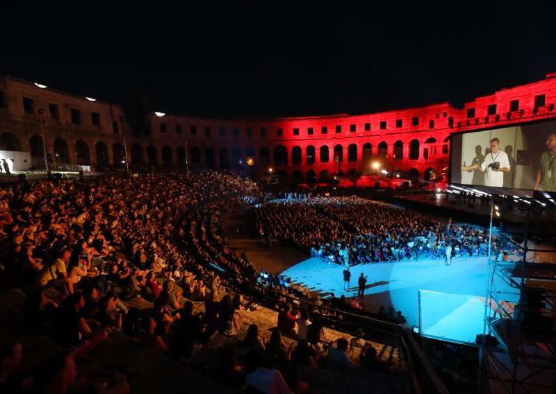 Milanović, Urbanova himna i ovacije na 'Bella Ciao': Otvoren 72. Pulski filmski festival