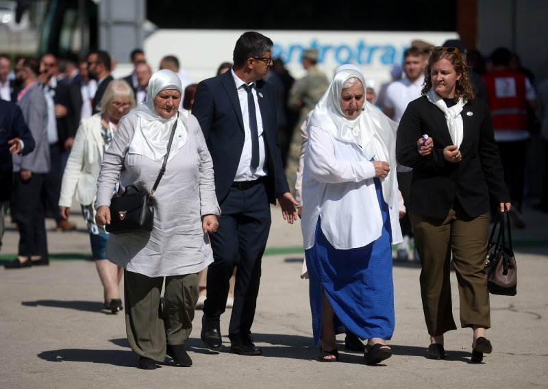 Srebrenica nakon 30 godina: Sjećati se žrtava, ne dopustiti nijekanje zločina