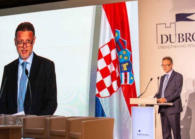 Jandroković: Čitav je niz svjetskih kriza koje mogu prerasti u globalne sukobe