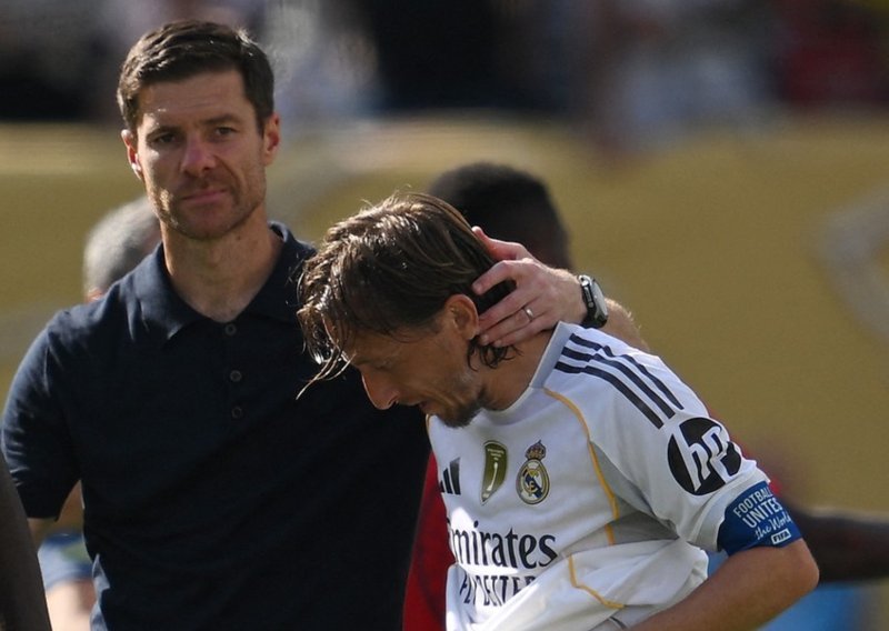 Xabi Alonso od predsjednika tražio da Luka Modrić ostane u Realu; evo kakav je odgovor dobio