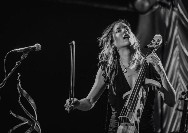 Londonska violončelistica Jo Quail nastupit će prije irskih post-rokera God is An Astronaut