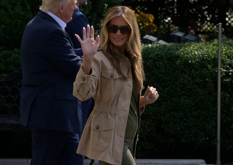Melania Trump nosi tenisice koje su uvijek u trendu, a obilježile su i njezinu mladost