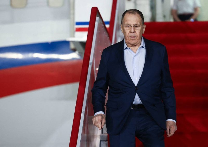 Lavrov sredio daljnju Kimovu potporu Rusiji: Odmah šalju 6000 inženjeraca i građevinara