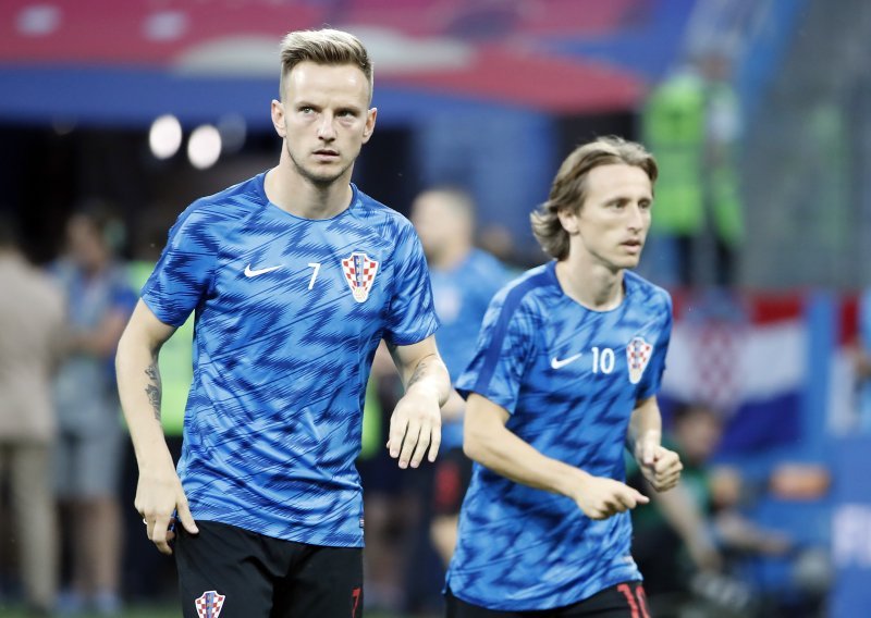Pročitajte što je Modrić napisao Rakitiću i zašto su reagirale tisuće i tisuće navijača