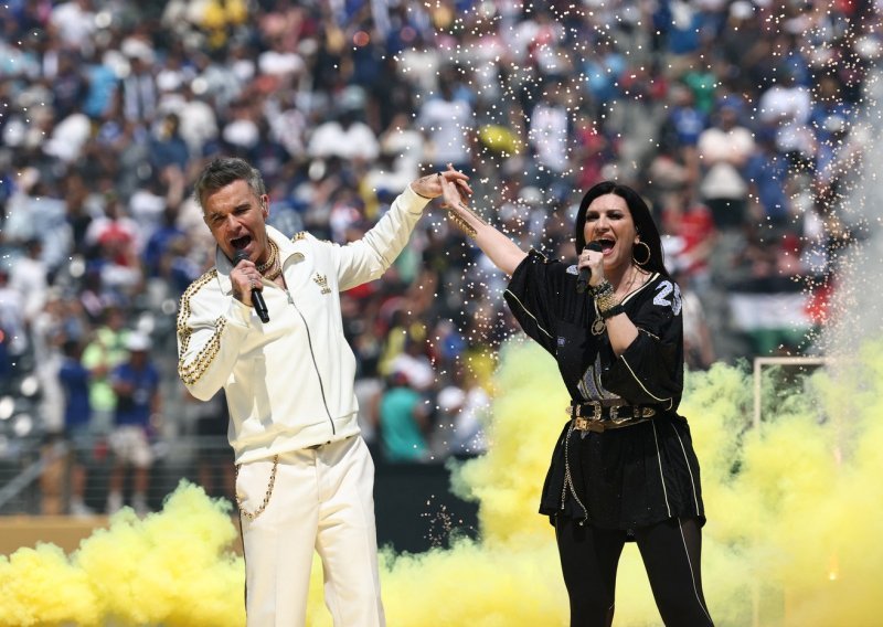 Robbie Williams napravio spektakl na otvaranju finala Svjetskog klupskog prvenstva