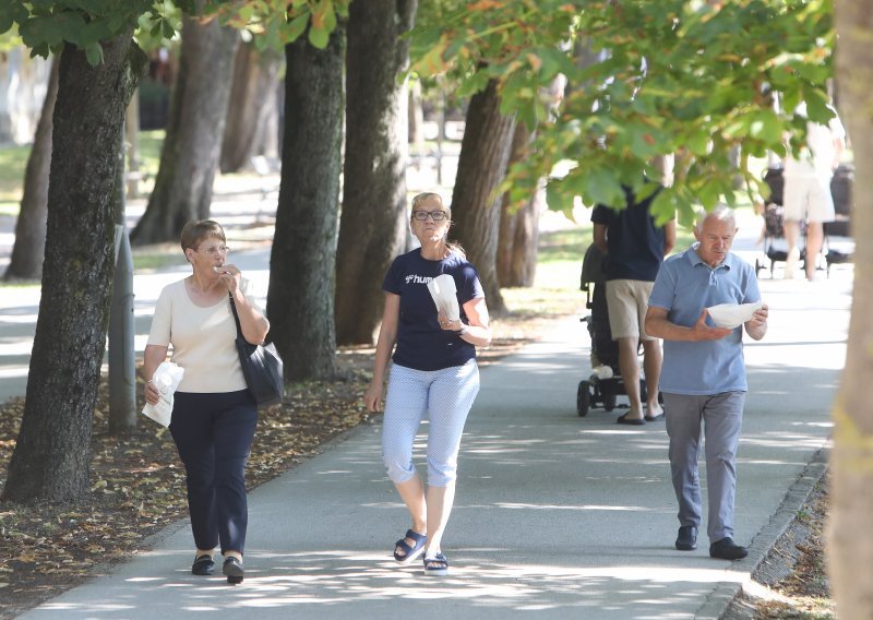 Ulaganja u obranu ugrožavaju umirovljenike? Ovo bi se do 2035. moglo dogoditi s mirovinama