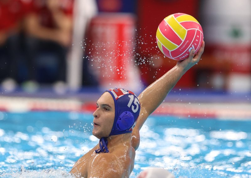 Hrvatska nakon drame svladala Crnu Goru i napravila veliki korak prema četvrtfinalu
