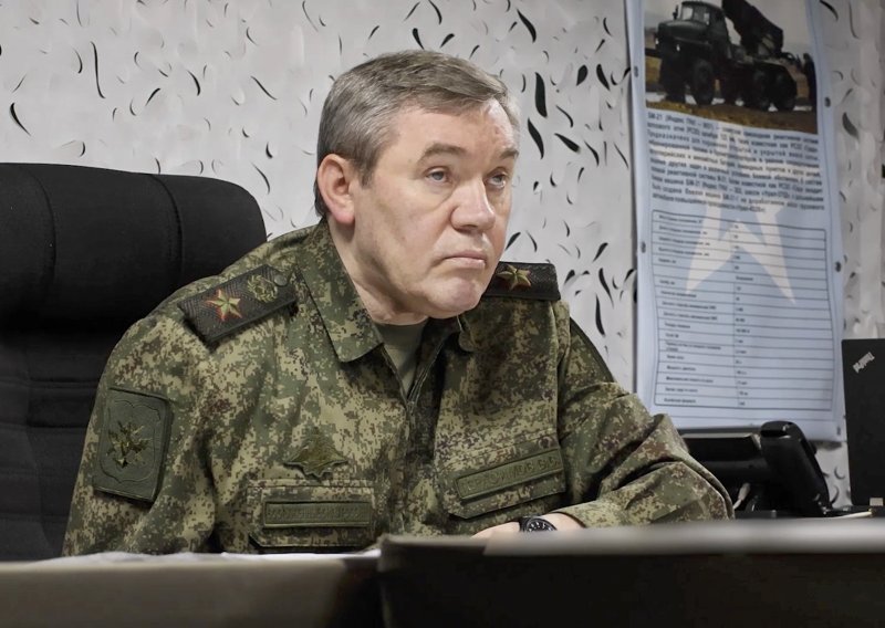Šef ruske vojske posjetio Ukrajinu, sastao se sa zapovjednicima na okupiranom području