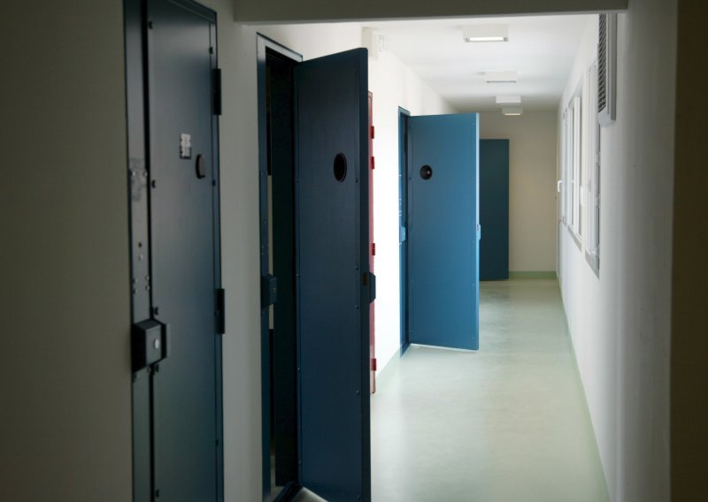 Pobjegao iz zatvora u torbi za prljavo rublje, policija ga uhitila i vratila nazad