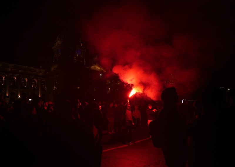 Sud u Užicu presjekao: Poslije masovnog prosvjeda oslobodio sedmoricu uhićenih
