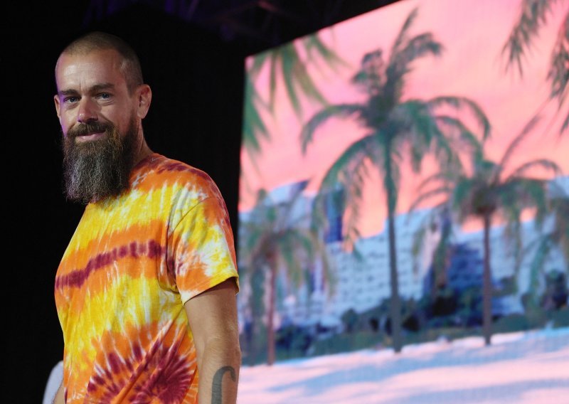 Jack Dorsey ne koristi kremu za sunčanje, ali zato ima aplikaciju za praćenje unosa vitamina D