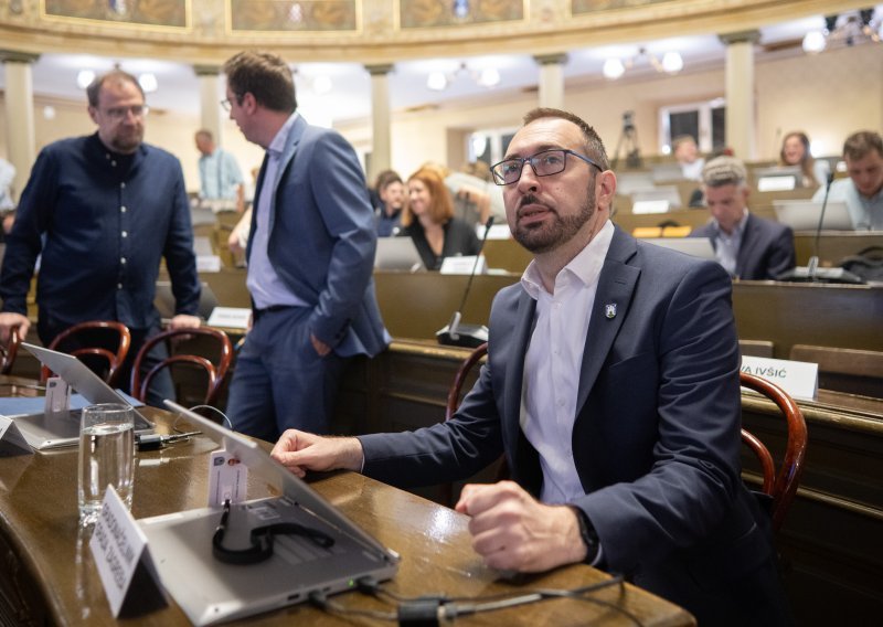 Tomašević odgovorio na kritike: Grad je na koncertu Thompsona uprihodio koliko je mogao