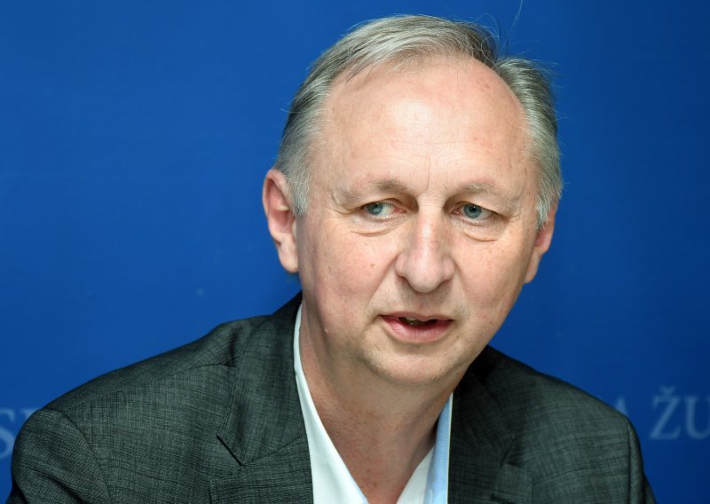 Kutinski gradonačelnik svojoj zamjenici diže volontersku naknadu za čak šest puta