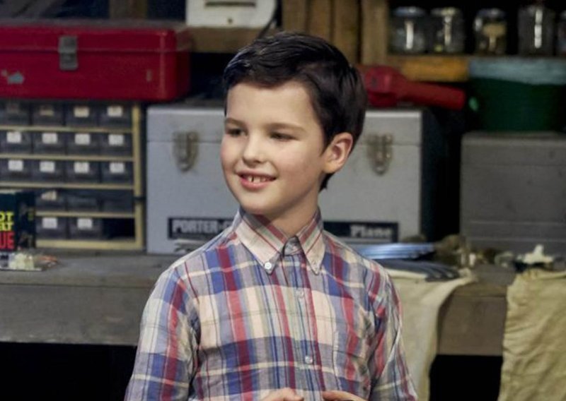 Nedavno je napunio 17 godina: Pogledajte kako danas izgleda zvijezda serije 'Mladi Sheldon'