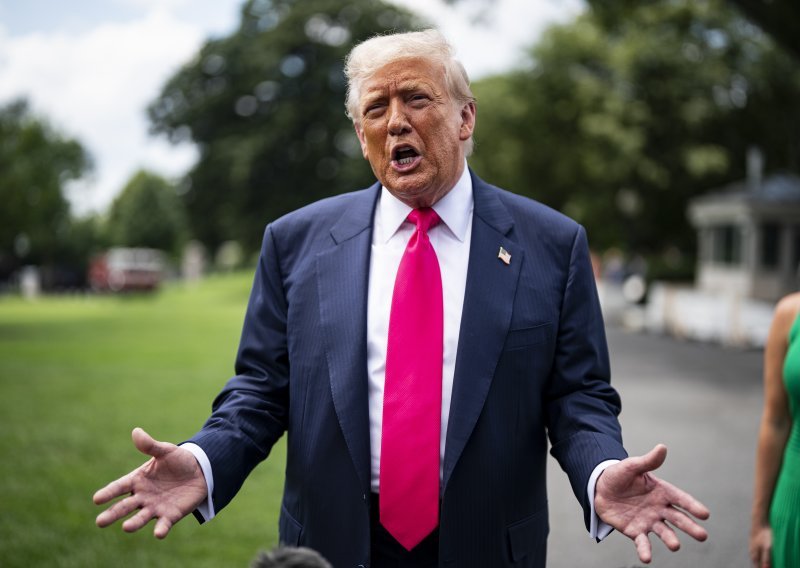 Donald Trump: Razgovarao sam s Coca Colom, koristit će pravi šećer