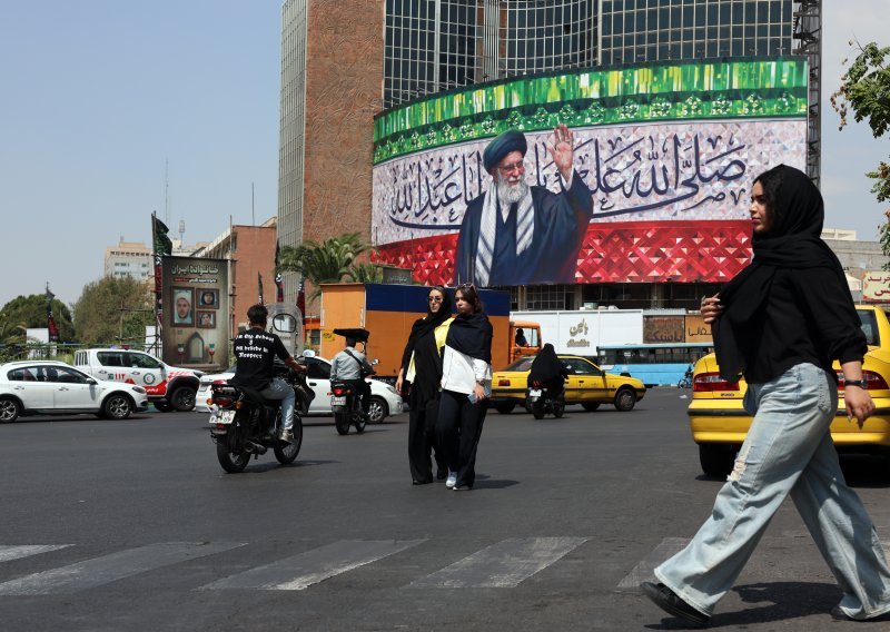 Ajatolah poručio da je Iran spreman odgovoriti na svaki novi napad