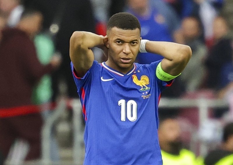 Kylian Mbappe policajcima dao 183.300 eura! Sad su svi pod istragom...