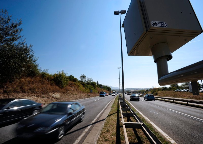 Policajac objasnio što sve kamere za nadzor brzine mogu snimiti