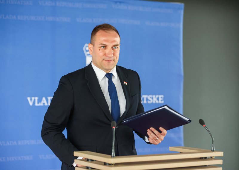 Vlajčić o DP-ovoj prijavi trgovačkog lanca, odgovorio i kada će kruh biti jeftiniji