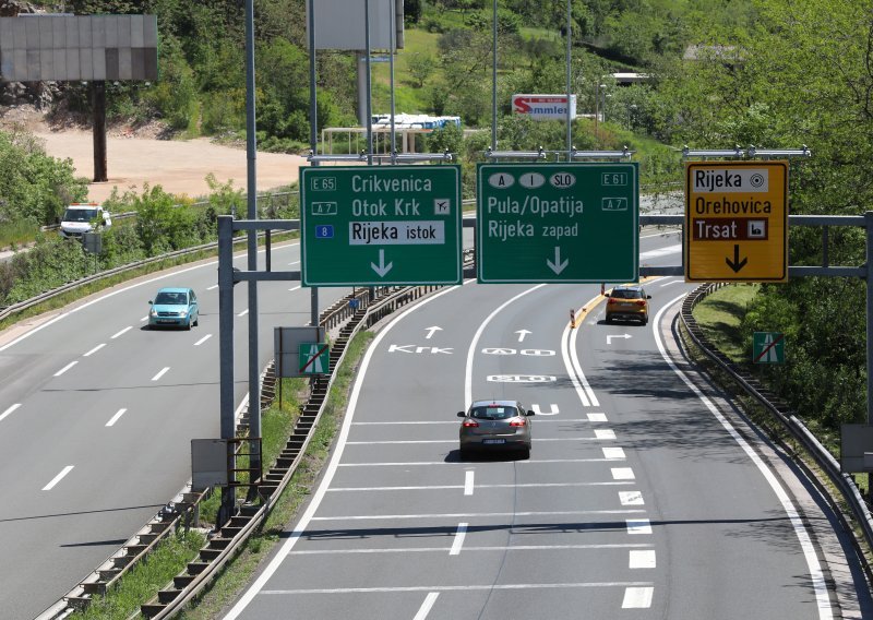 Promet jutros bez zastoja, ali HAK upozorava na odrone i sliske kolnike