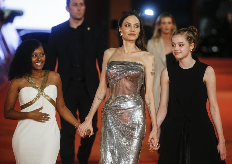 Angelina Jolie zabrinuta za Shiloh: Odbacila je očevo prezime, a sada je i napustila obiteljski dom