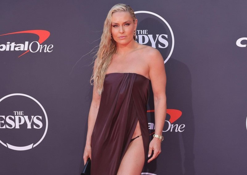 Noćna mora Lindsey Vonn na crvenom tepihu: Vjetar je otkrio previše, spašavala ju je sestra